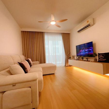 Ksl Daya Hot Spring By Jk Home Johor Bahru Esterno foto