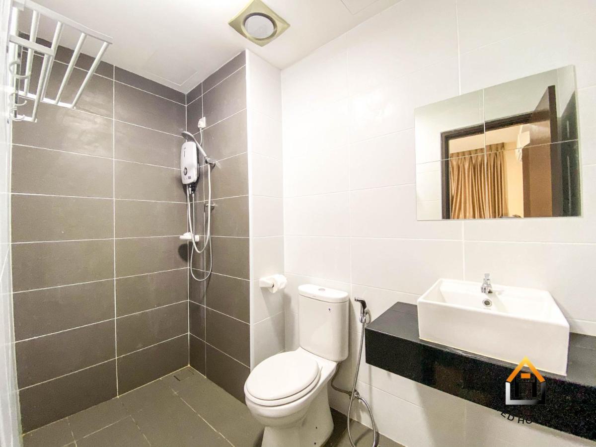 Ksl Daya Hot Spring By Jk Home Johor Bahru Esterno foto